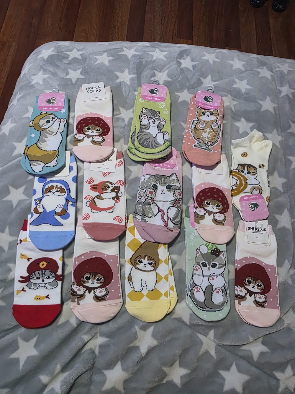 Mofusand Cat Character Print Socks Set Of 14 NWT